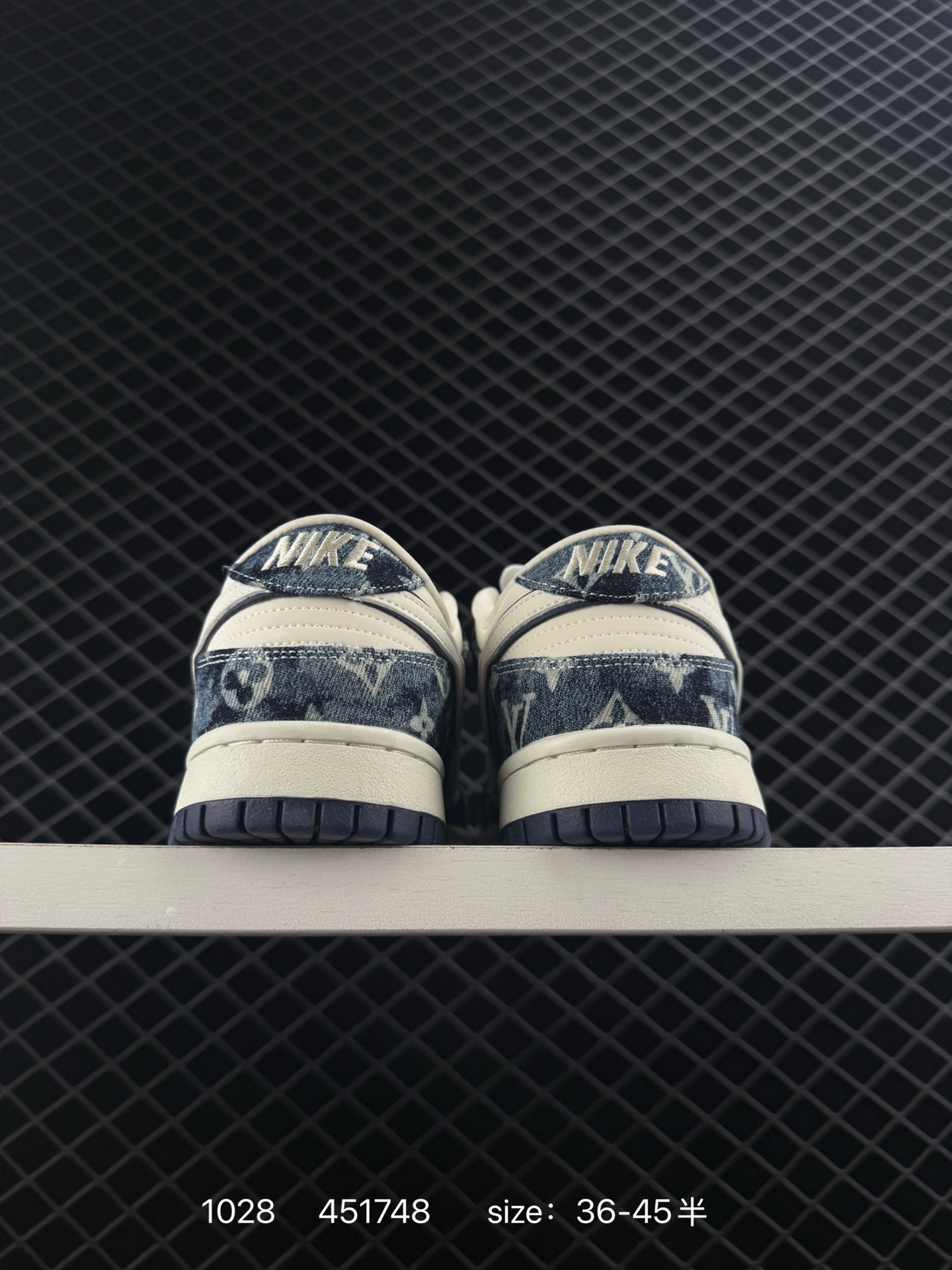 Air Jordan 1 Retro Low